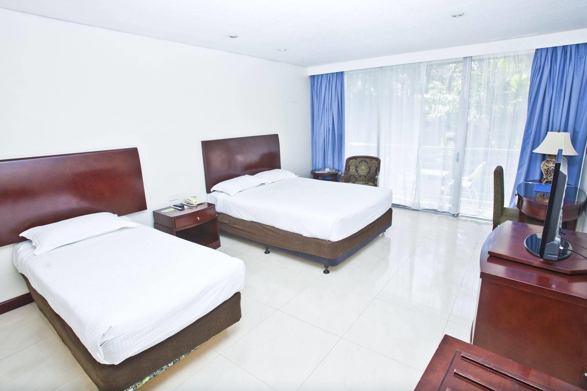 Gateway Hotel Port Moresby Esterno foto